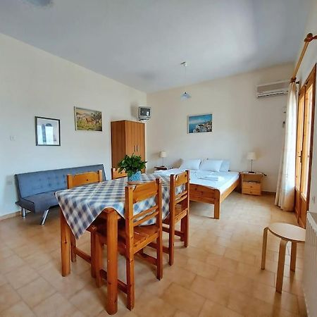 Selfcatering -Studio Helen No 7 Ксиропигадо Экстерьер фото